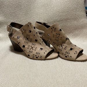 Donald Pliner neutral Sandals